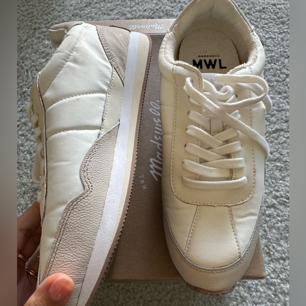NEW Madewell - Retro Sneakers - Size 8 Color: cloud linen /white